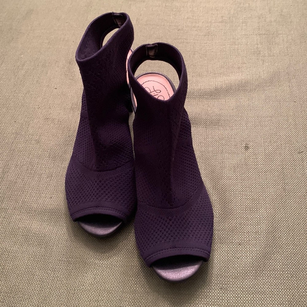 Life Stride Navy Blue Heels